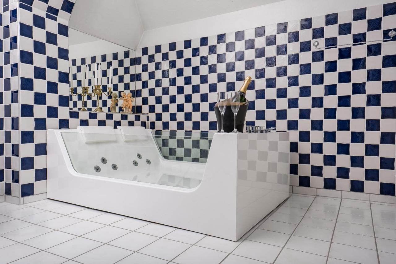 Hotel Vaennaes Vannas Екстериор снимка